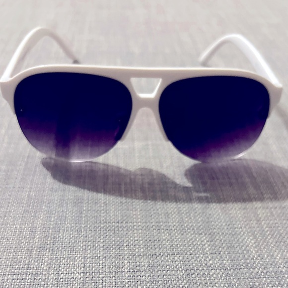 Women Gucci sunglasses